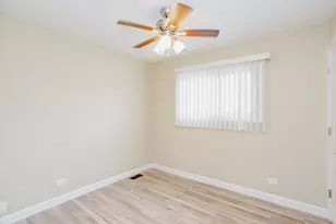 720 Durham Ln, Hoffman Estates, IL 60169 - Photo 12