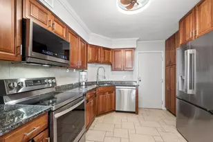 6033 N Sheridan Rd, Chicago, IL 60660 - Photo 12