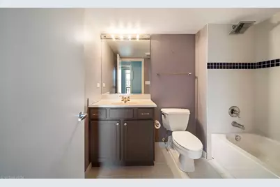 1111 W 15th Street #410, Chicago, IL 60608 - Photo 16