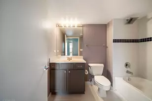 1111 W 15th St, Chicago, IL 60608 - Photo 16