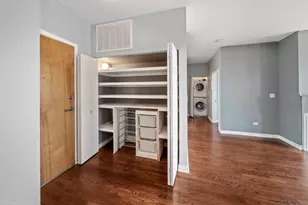 1111 W 15th St, Chicago, IL 60608 - Photo 18