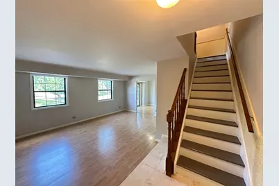 1486 W Jefferson Avenue #E, Naperville, IL 60540 - Photo 2