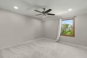 972 Westgate Dr, Aurora, IL 60506 - Photo 14