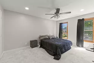 972 Westgate Dr, Aurora, IL 60506 - Photo 18