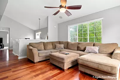 649 S Parkside Drive, Round Lake, IL 60073 - Photo 4