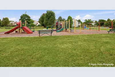 649 S Parkside Drive, Round Lake, IL 60073 - Photo 26