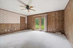 13 Timber Ridge Dr, Fairbury, IL 61739 - Photo 8