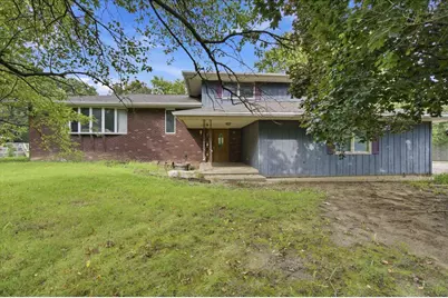 13 Timber Ridge Drive, Fairbury, IL 61739 - Photo 2