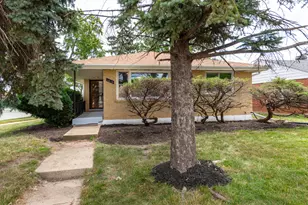 1015 W Victoria Ave, Berkeley, IL 60163 - Photo 1