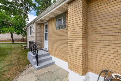 1015 W Victoria Avenue, Berkeley, IL 60163 - Photo 16