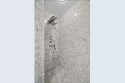 10 E Delaware Place #29E, Chicago, IL 60611 - Photo 18