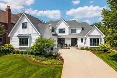 907 Jackson Avenue, Naperville, IL 60540 - Photo 2