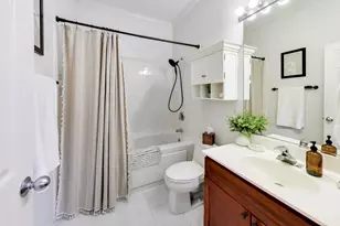 2342 W Bloomingdale Ave, Chicago, IL 60647 - Photo 10