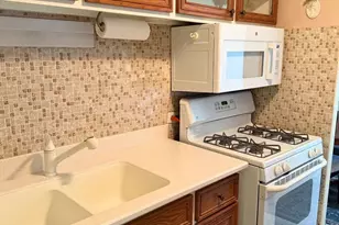 33 N Main St, Lombard, IL 60148 - Photo 10