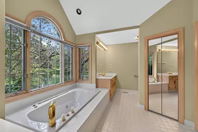 4638 Twin Lakes Lane, Long Grove, IL 60047 - Photo 20