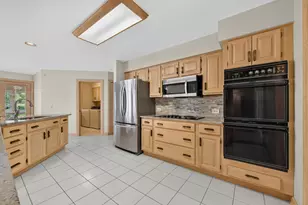 4638 Twin Lakes Ln, Long Grove, IL 60047 - Photo 12