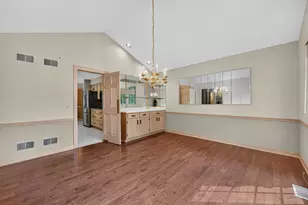 4638 Twin Lakes Ln, Long Grove, IL 60047 - Photo 6