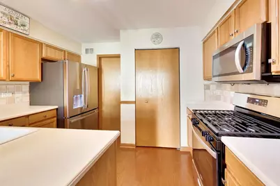 58 Rolling Oaks Road #D, Sugar Grove, IL 60554 - Photo 12