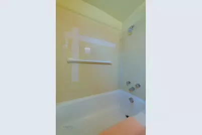 6811 S Komensky Avenue, Chicago, IL 60629 - Photo 14