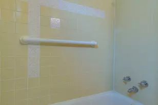 6811 S Komensky Ave, Chicago, IL 60629 - Photo 14