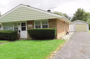 3029 Wallace Ave, Steger, IL 60475 - Photo 2