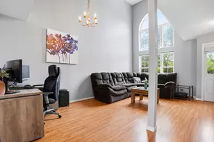 6785 Nantucket Ct, Gurnee, IL 60031 - Photo 4