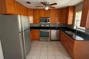 5636 W Goodman St, Chicago, IL 60630 - Photo 2