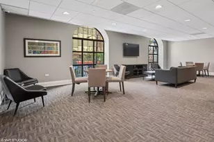 630 N State St, Chicago, IL 60654 - Photo 18
