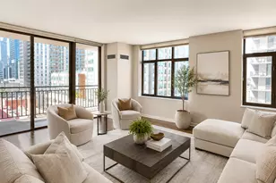 630 N State St, Chicago, IL 60654 - Photo 2