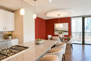 630 N State St, Chicago, IL 60654 - Photo 4