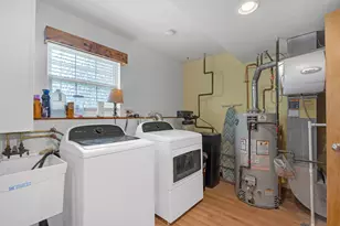611 Parkway Ave, Antioch, IL 60002 - Photo 18