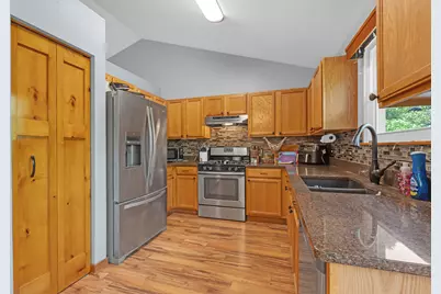 611 Parkway Avenue, Antioch, IL 60002 - Photo 8