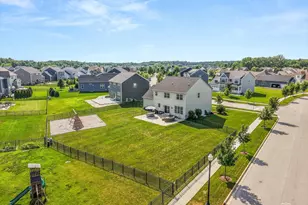 3625 Congressional Pkwy, Elgin, IL 60124 - Photo 2