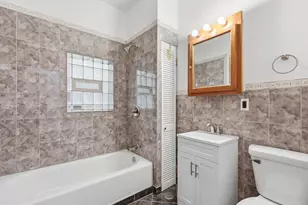 3408 N Springfield Ave, Chicago, IL 60618 - Photo 10