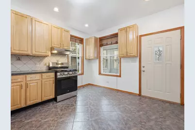 3408 N Springfield Avenue #2, Chicago, IL 60618 - Photo 14