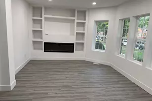 8232 S Calumet Ave, Chicago, IL 60619 - Photo 6