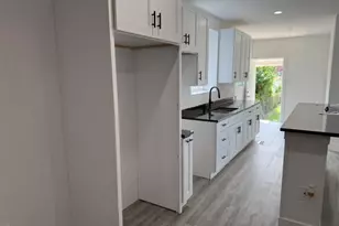 8232 S Calumet Ave, Chicago, IL 60619 - Photo 10