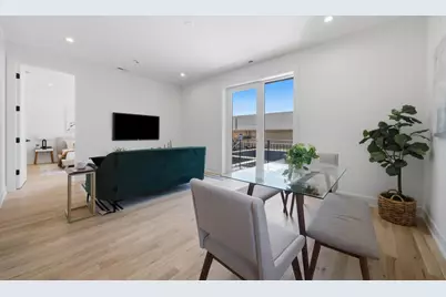 5428 N Winthrop Avenue #203, Chicago, IL 60640 - Photo 4
