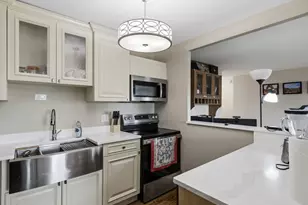 5406 S Harper Ave, Chicago, IL 60615 - Photo 8