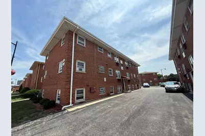 9465 Maple Drive #1B, Rosemont, IL 60018 - Photo 1