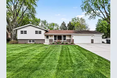10S287 Alma Lane, Naperville, IL 60564 - Photo 2