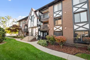13616 Lamon Ave, Crestwood, IL 60418 - Photo 1