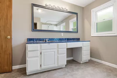 1002 E Empire Street, Bloomington, IL 61701 - Photo 20