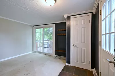1034 S Saylor Avenue, Elmhurst, IL 60126 - Photo 14