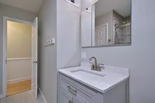1034 S Saylor Ave, Elmhurst, IL 60126 - Photo 20