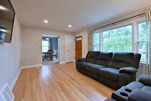 1034 S Saylor Ave, Elmhurst, IL 60126 - Photo 4