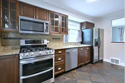 1034 S Saylor Avenue, Elmhurst, IL 60126 - Photo 12
