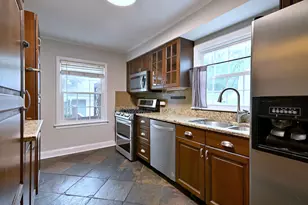 1034 S Saylor Ave, Elmhurst, IL 60126 - Photo 10