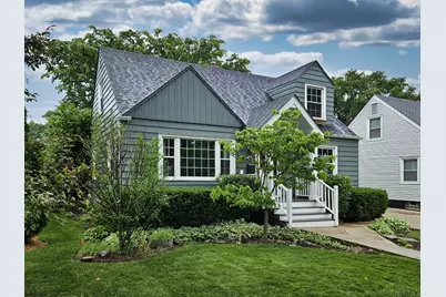 1034 S Saylor Avenue, Elmhurst, IL 60126 - Photo 2