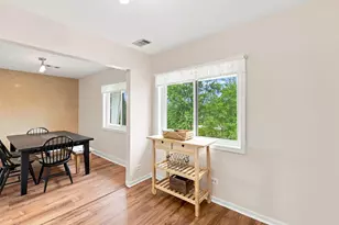 3300 N Carriageway Dr, Arlington Heights, IL 60004 - Photo 10